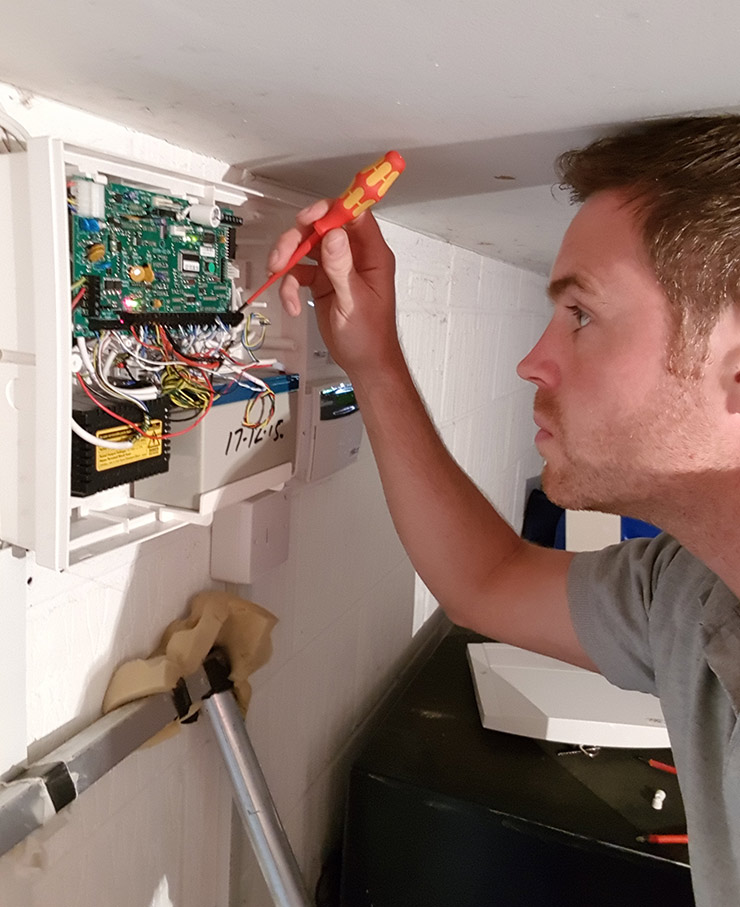 Security system maintenance in Reading, Berkshire, UK for domestic home or business premises